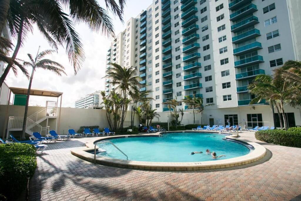 Amazing Apartment On The Beach Hollywood Luaran gambar